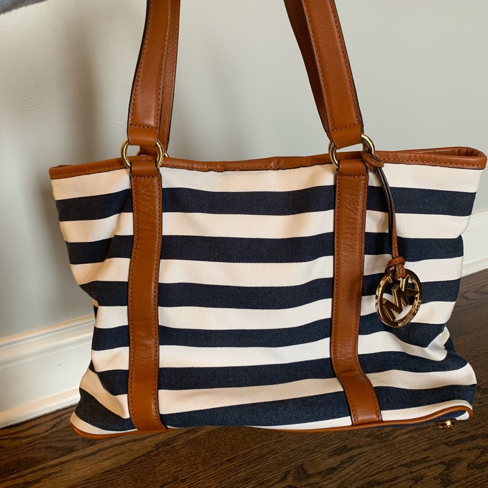 Michael kors navy blue striped tote